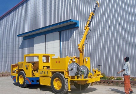 Многофункциональная обслуживающая машина ATY-5  Многофункциональная обслуживающая машина ATY-5